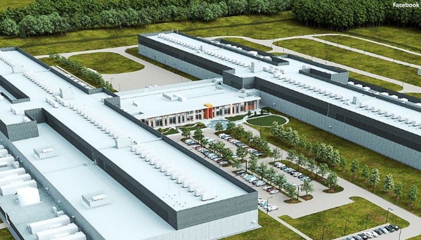 Facebook solar datacenter