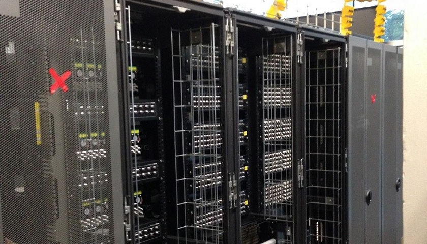 provozování serverů v datacentrech